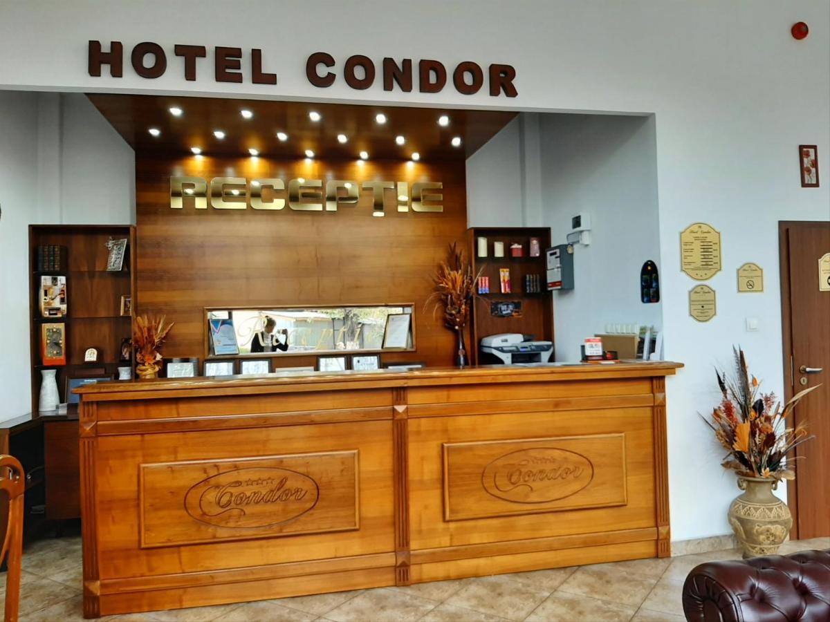 Hotel Condor Oravita Bagian luar foto